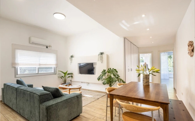 Heart of TLV-Modern wBalcony- 3BD & 3BR