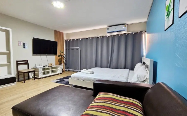 IMPACT Muang Thong Thani,daily rental room, Muang Thong Popular Condo C5