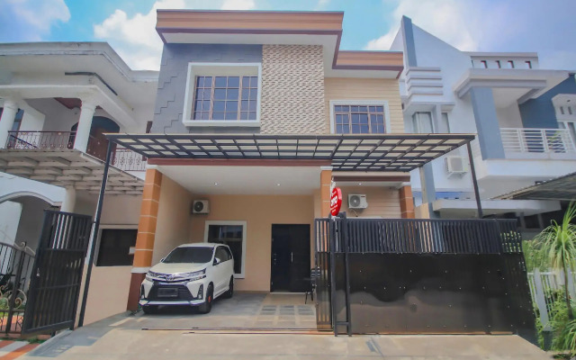 OYO 90338 Rumah Yasmin Syariah