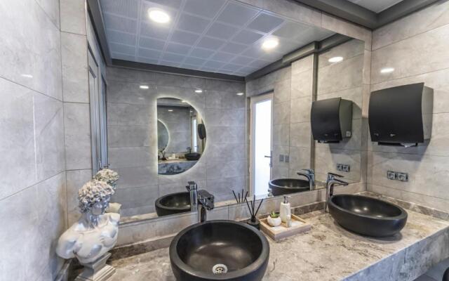 Elementa Boutique Hotel