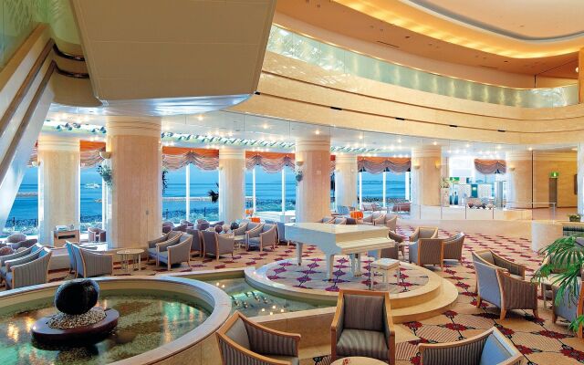 Irago Resort & Convention Hotel