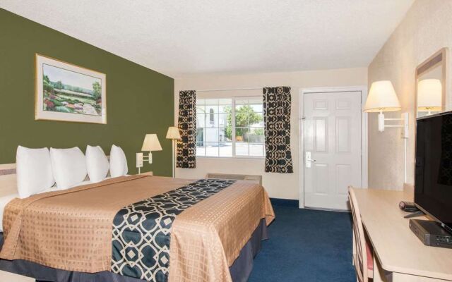 Travelodge Los Banos CA