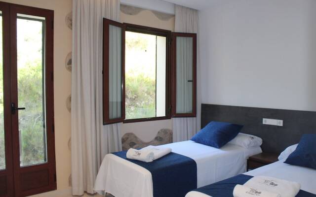 Young Hotels Spain SL