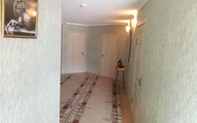 Guest House Na Nikolaevskoy 25