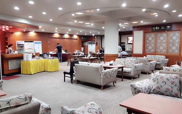 Gallery Park Hotel