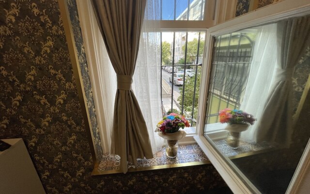 Moda Suites