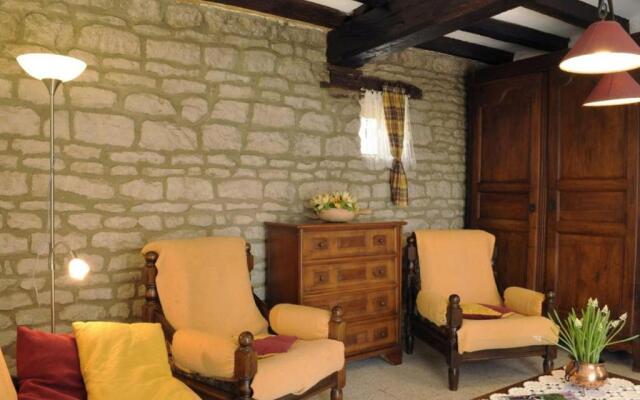 Gîte Montigny-les-Monts, 2 pièces, 2 personnes - FR-1-543-93