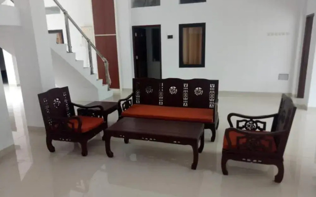 RedDoorz near Jawa Timur Park 3