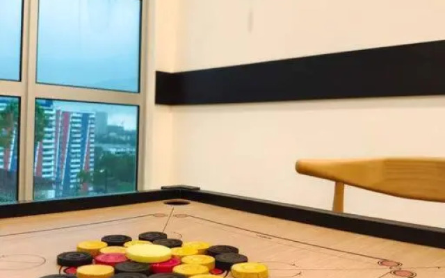 1601 SKS MidValley Terminal bus NetflixWifi By STAY