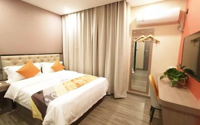 Shell Hotel Shanghai Jinshan Wanda Plaza