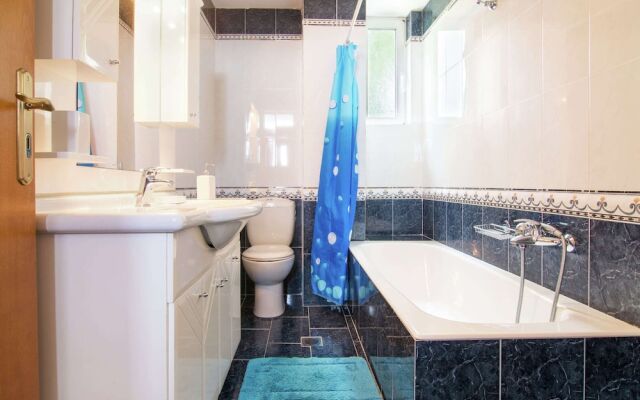 Villa in Lefkogia Crete With Swimming Pool