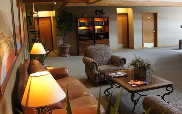 Raintrees Park Plaza Park City