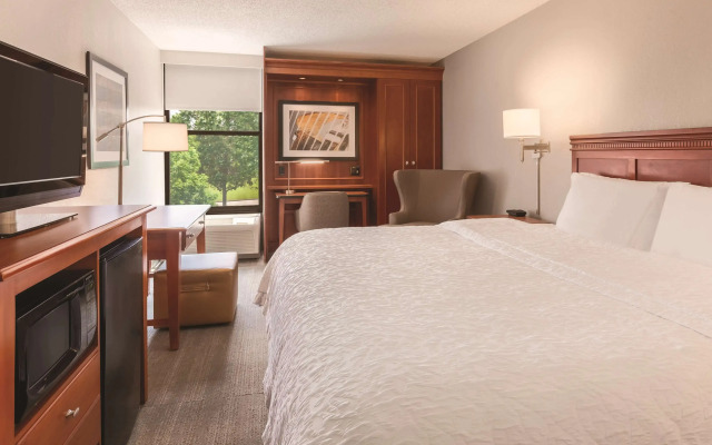 Hampton Inn Des Moines-Airport