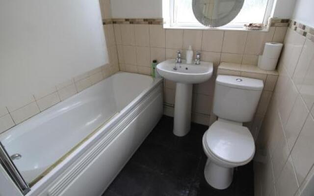 Two Bed Ground Floor Apartment Cardiff