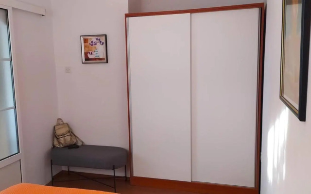 Garden apartment with a View