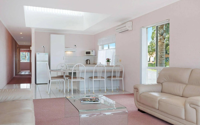 Beach Street Apartments