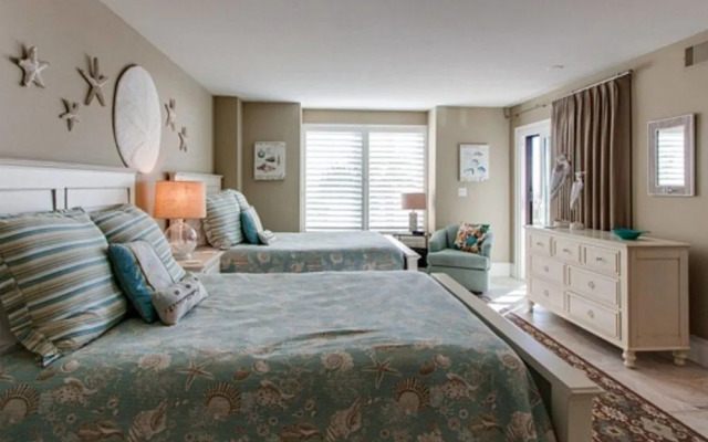 1206 Villamare Villas by RedAwning