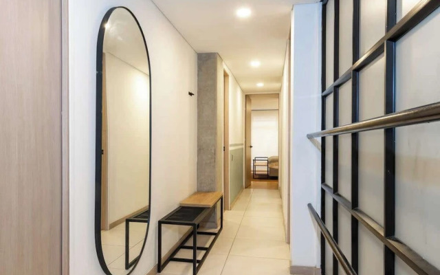 Cozy 3 BR w/ Balcony in Laureles Medellín