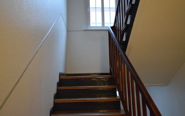 Tolstov-Hotels Large 3 Room Apartment