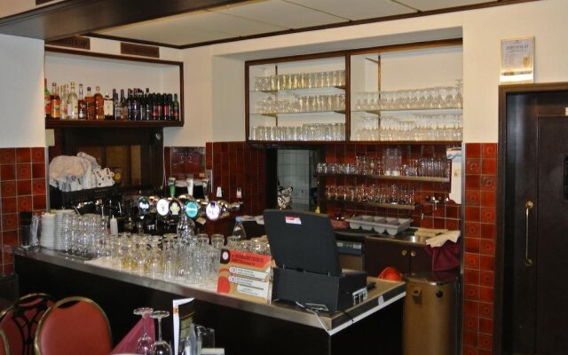 Hotel Restaurant Nishat