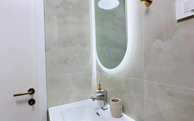 Sea View Apartment Rijeka-free Parking-6 People