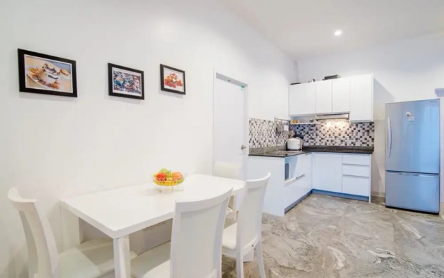 White Rose Pool Villa Hun Hin