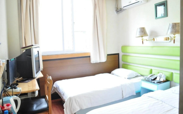 Qingdao Xintianqiao Hotel