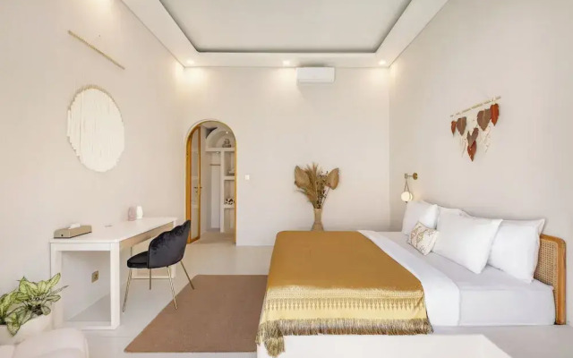 Private Pool Villa Ahana by OriVista