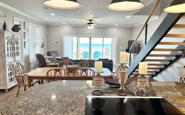 Dolphin Watch 3 Bedroom Townhouse by RedAwning