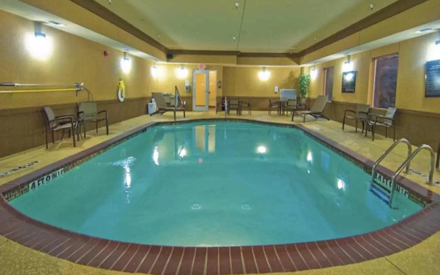 Hampton Inn & Suites Palestine