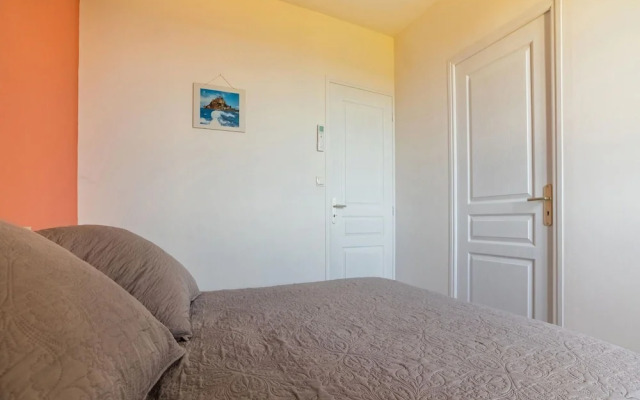 Tasteful Holiday Home in Marnac With Garden