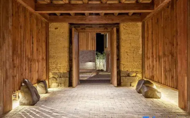 Yunshui Ruyi Travel And DL Tulou Culture B&B