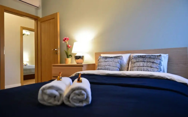 La Gioia Elegant Spacious Apartment