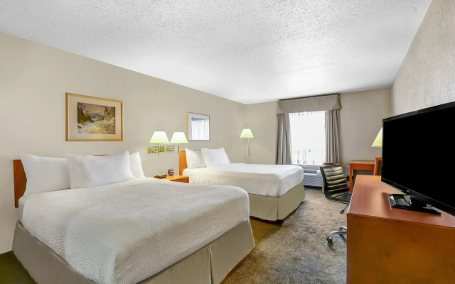 Days Inn by Wyndham Red Deer