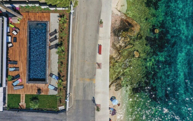 Beachfront Villa Baronessa with Pool