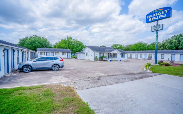 OYO Budget Inn Falfurrias Hwy 281