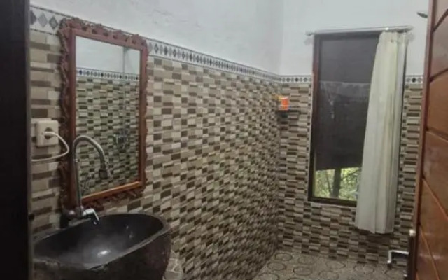 Sugi Gede Homestay