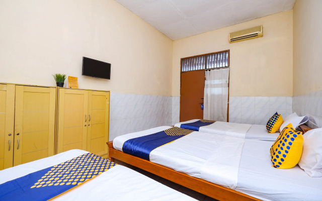 SPOT ON 2011 Hotel Mekar Sari