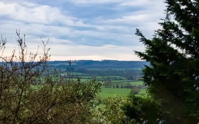 Glastonbury Hill Escape