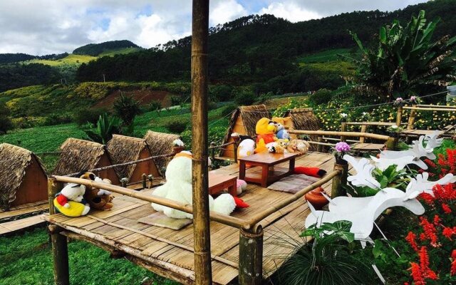 Baansookjai at Buatong