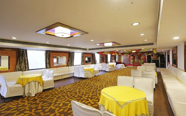 OYO 834 Hotel Aashirwaad
