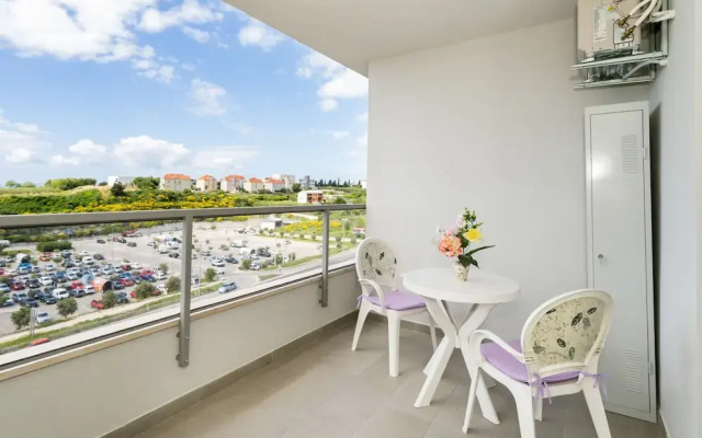 A2 - Modern apt With the Terrace & sea View