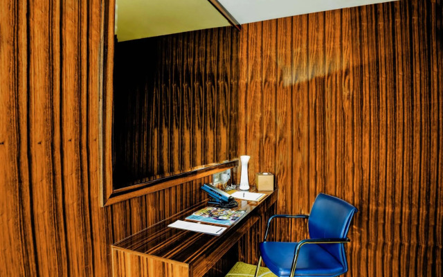 Moty Hotel