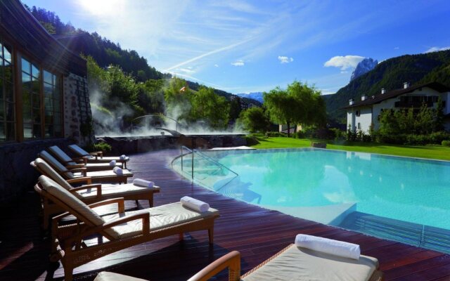 ADLER Spa Resort Dolomiti