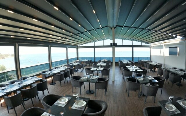 Avsa Extra Vagant Hotel