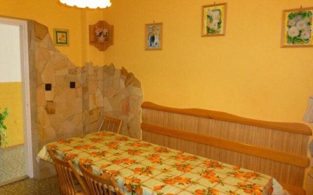 Napfény Apartman és Vendégház