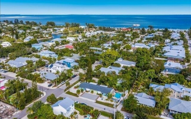 Beach N Bay 2 Bedroom Villa by RedAwning