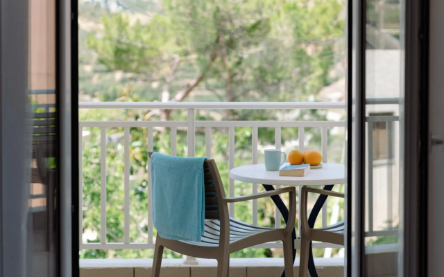 Ormos Atalia Aparthotel