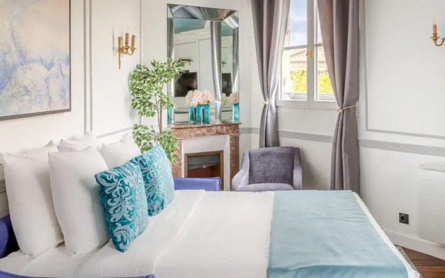 Merveil Luxury Suites - Royale - Saint Honore view