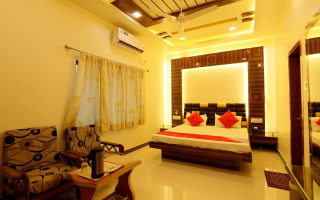 Hotel Bharat Niwas